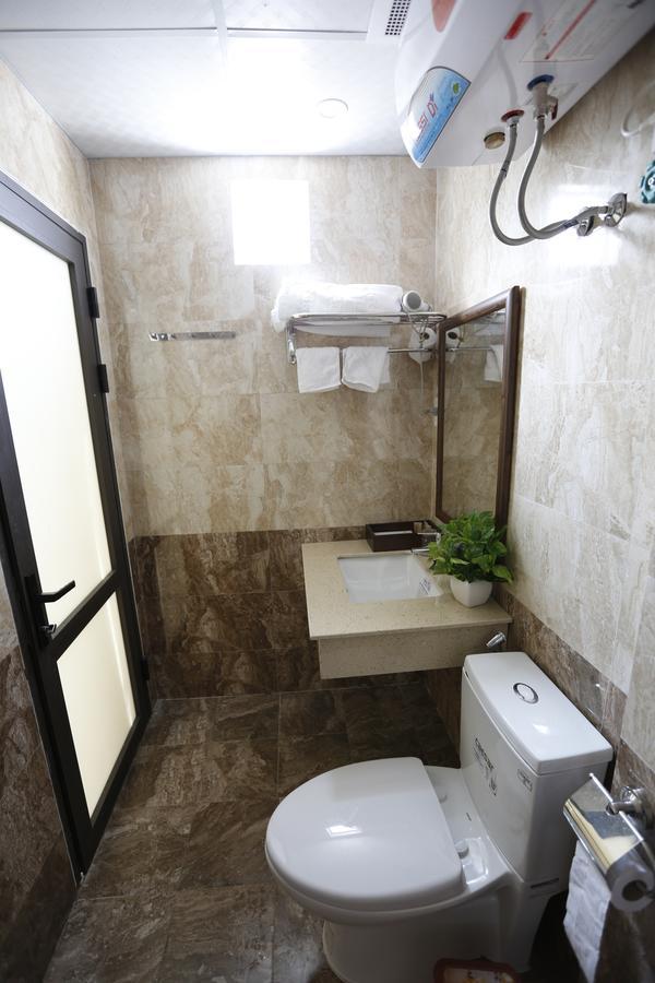 Hoang Ngoc Hotel Dong Van  Dış mekan fotoğraf