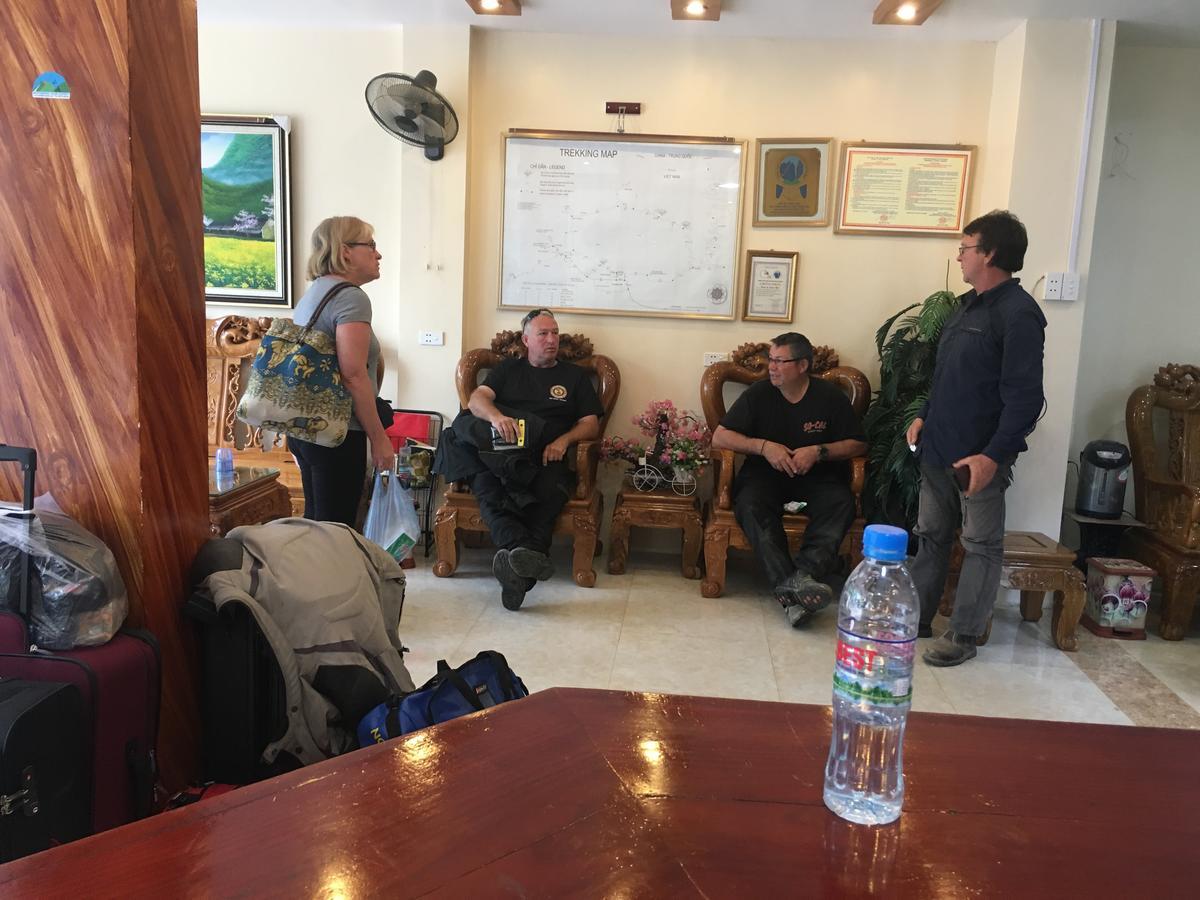 Hoang Ngoc Hotel Dong Van  Dış mekan fotoğraf
