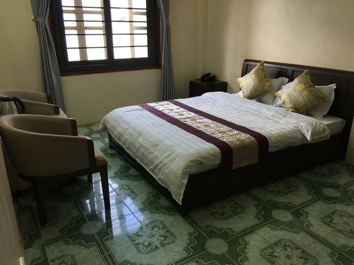 Hoang Ngoc Hotel Dong Van  Dış mekan fotoğraf